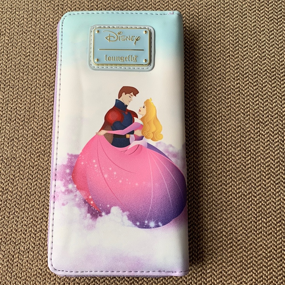Loungefly x Disney Princess Castle Sleeping Beauty Wallet - Picture 3 of 14